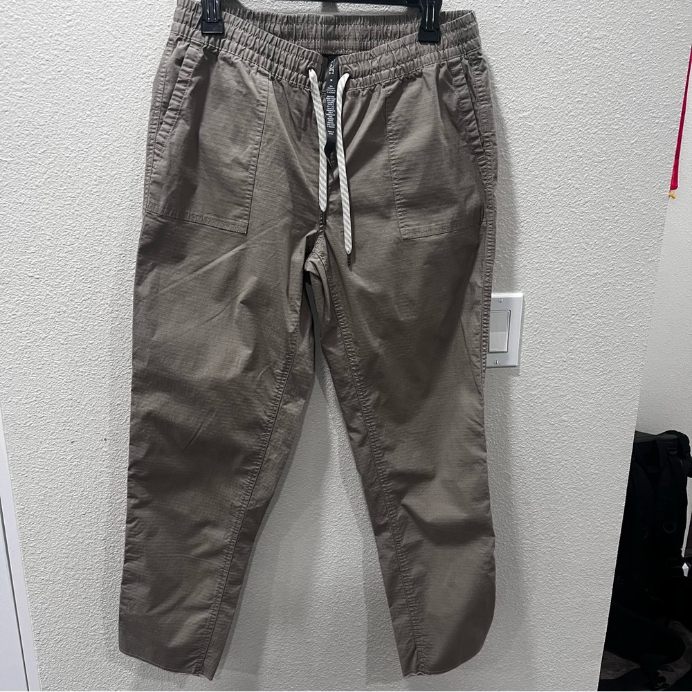 Vuori Ripstop Pants Tan Drawstring Waist Raw Hem Women’s Medium